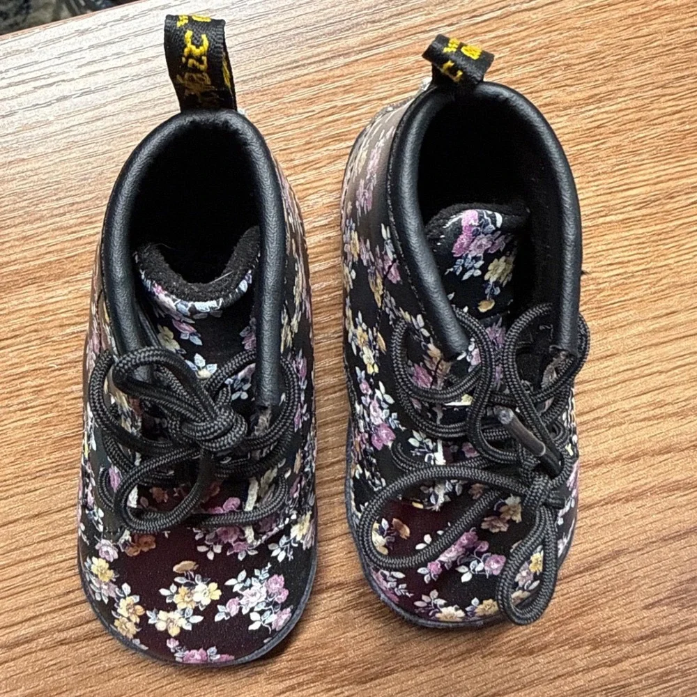 Dr Martens Toddler Floral Boots Size 4 US 19 EU Black Lace Up Combat Boots